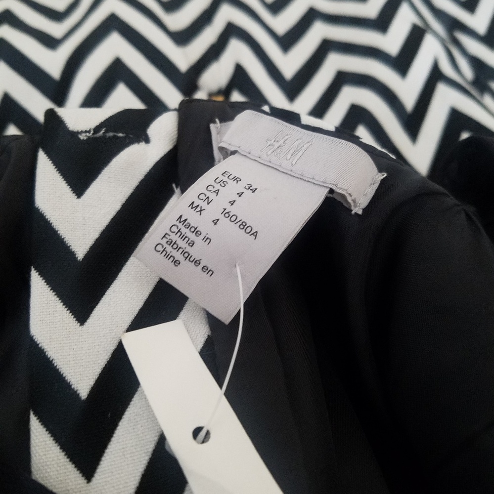 H&M Dress - Picture 3 of 6